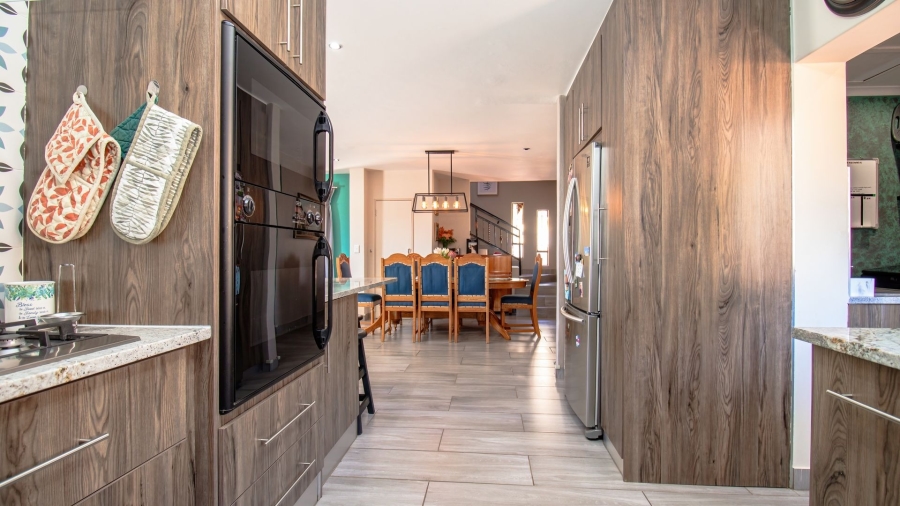 4 Bedroom Property for Sale in Cashan North West